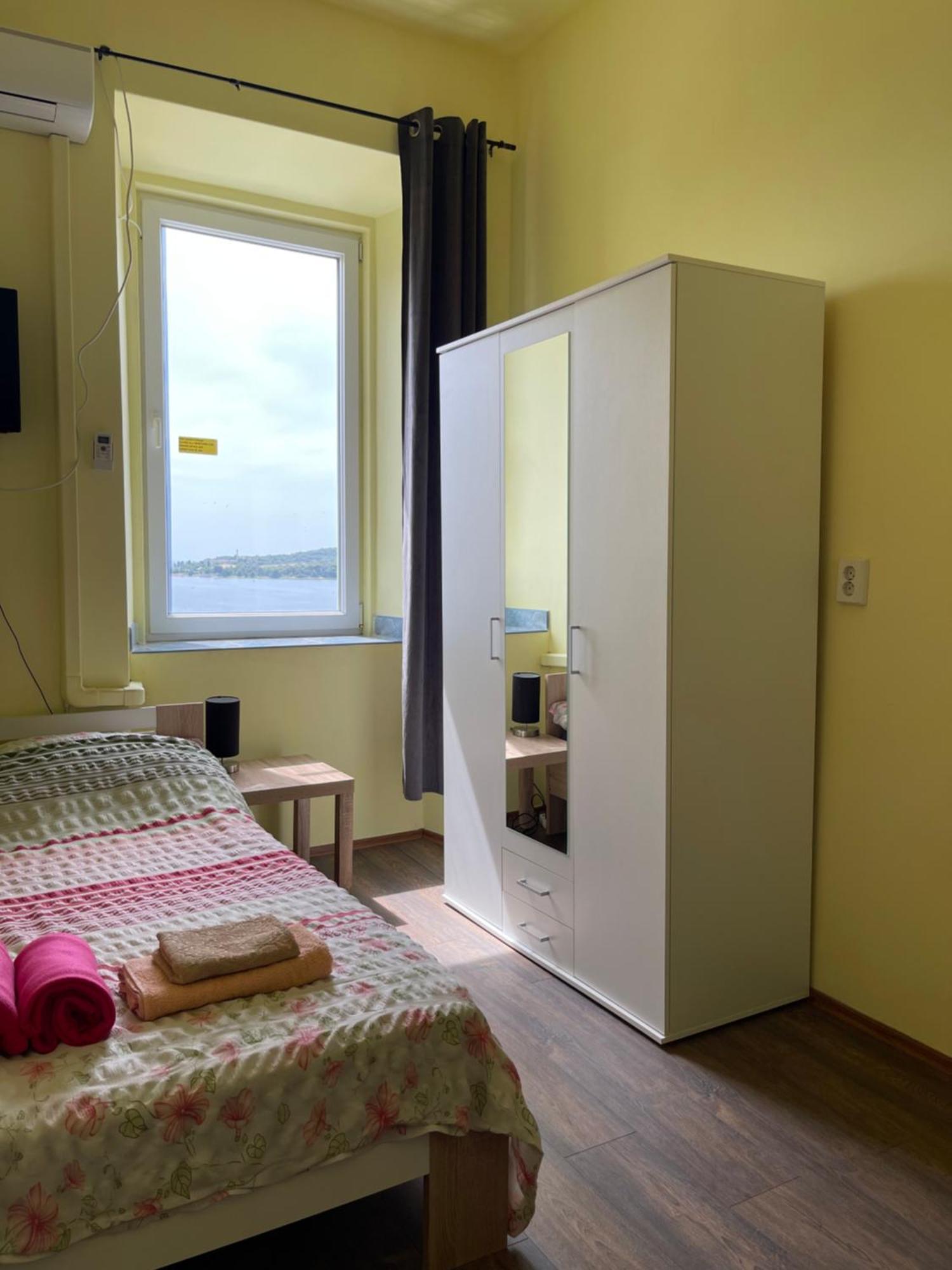 Dejan Apartment 3-City Centar Near Arena With Free Parking Pula Exterior foto